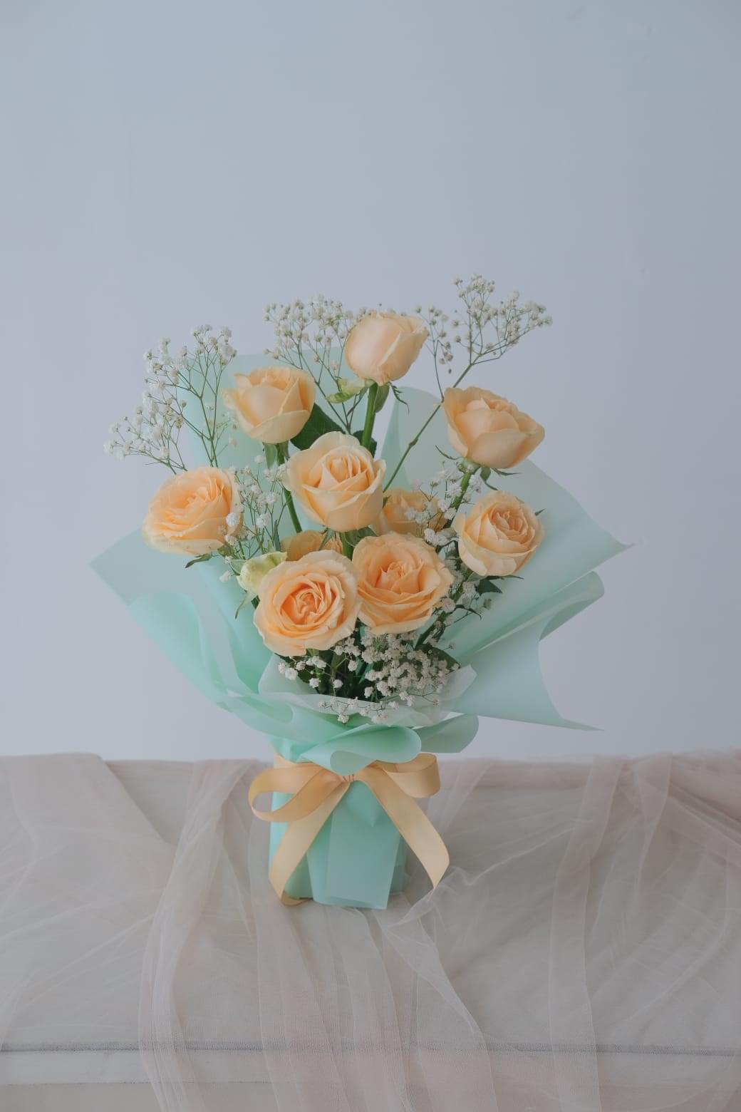Mini Bouquet - Image 7