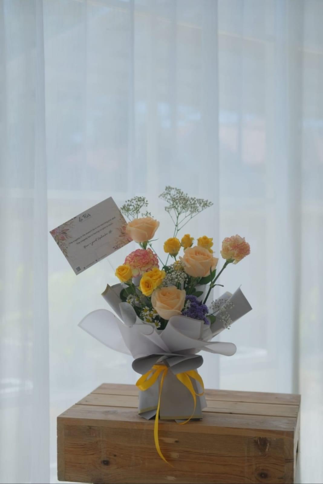 Mini Bouquet - Image 4
