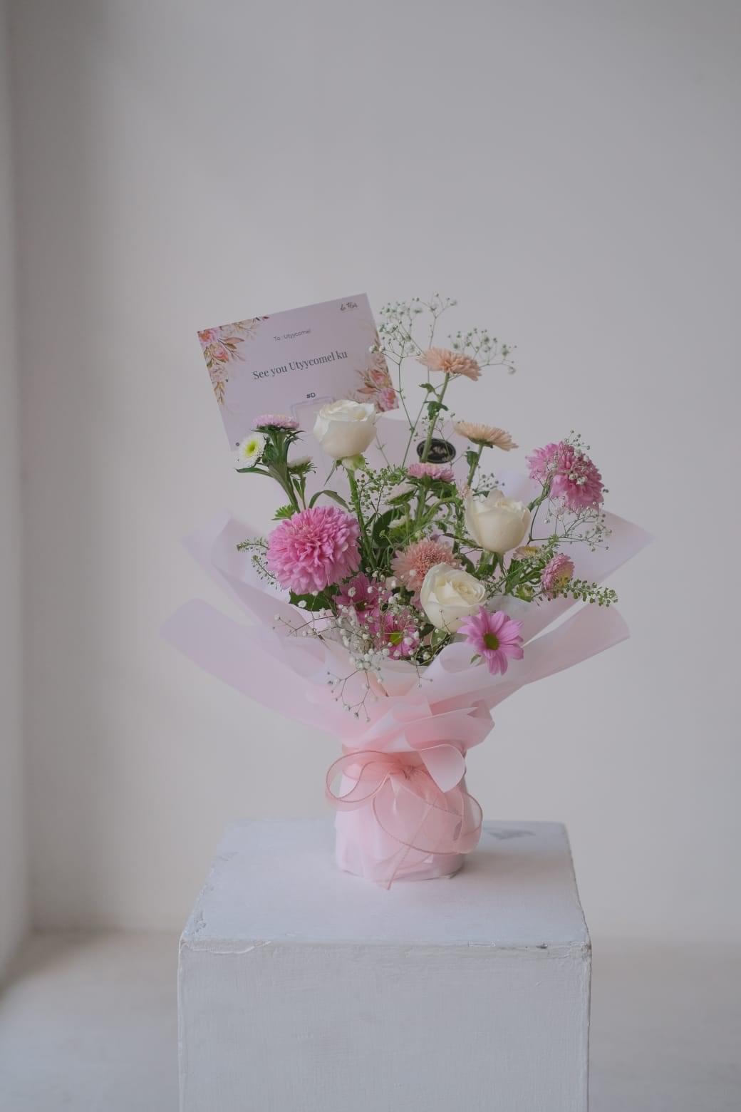 Mini Bouquet - Image 9